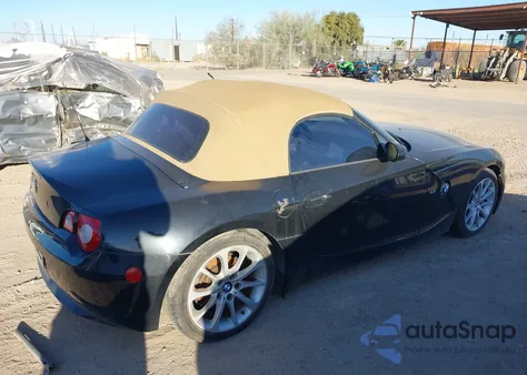 2005 BMW Z4 2.5I z USA, uszkodzony, nr VIN 4USBT33545LS55713